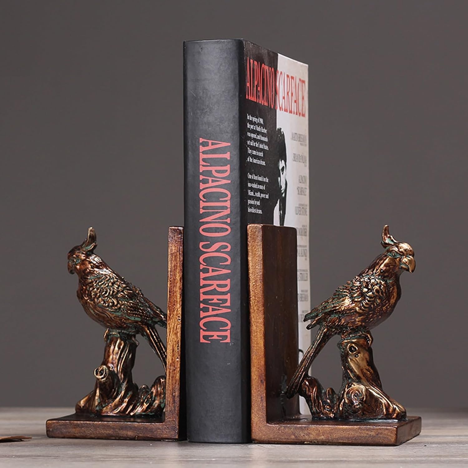 Pair of American Parrot Decorative Resin Bookends for Desktop
