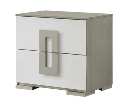 Olivia High-Gloss White Lacquer Finish Night Stand 1821